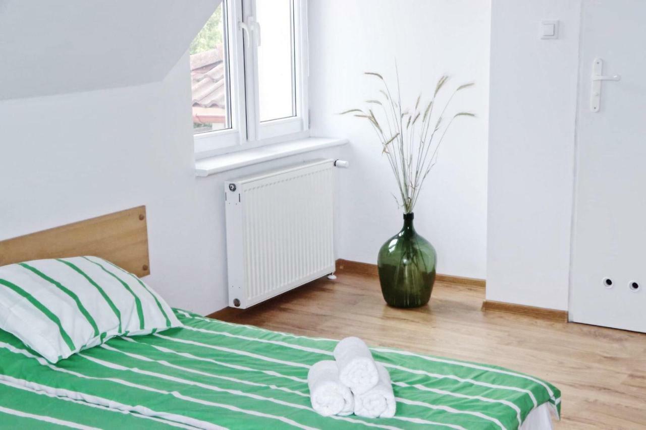Pokoje Lebska 24 Łeba Esterno foto